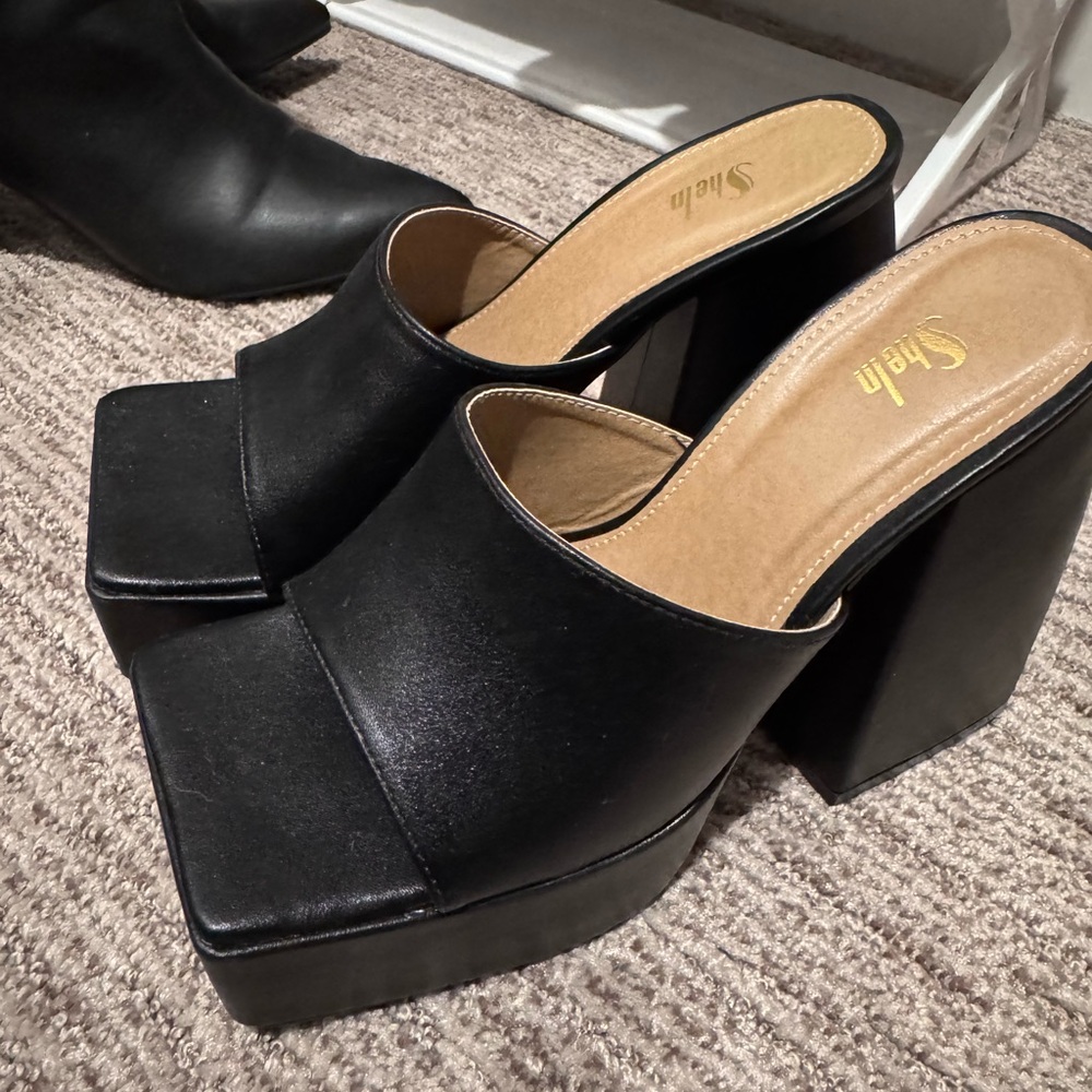 Lee Black Platform Mules for Women